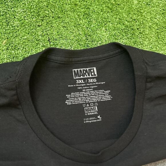 Retro Marvel Punisher T-Shirt - Picture 4 of 5